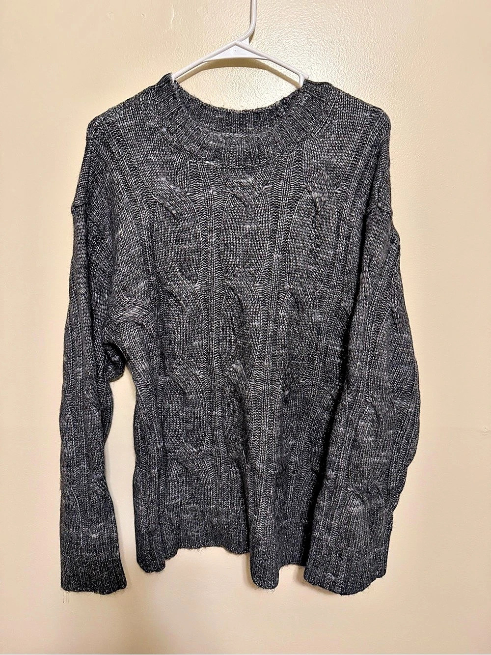 American Eagle Gray Cable Knit Sweater NWT